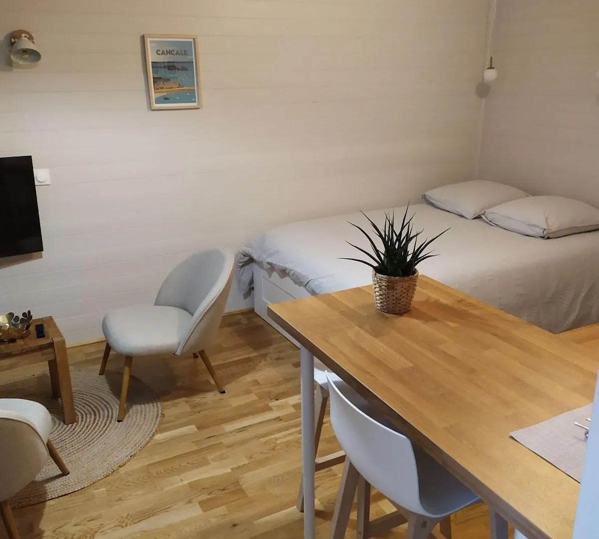 Studio Hortensia A 2 Pas Du Port - Confortable, Classe 2 Etoiles Cancale Lägenhet