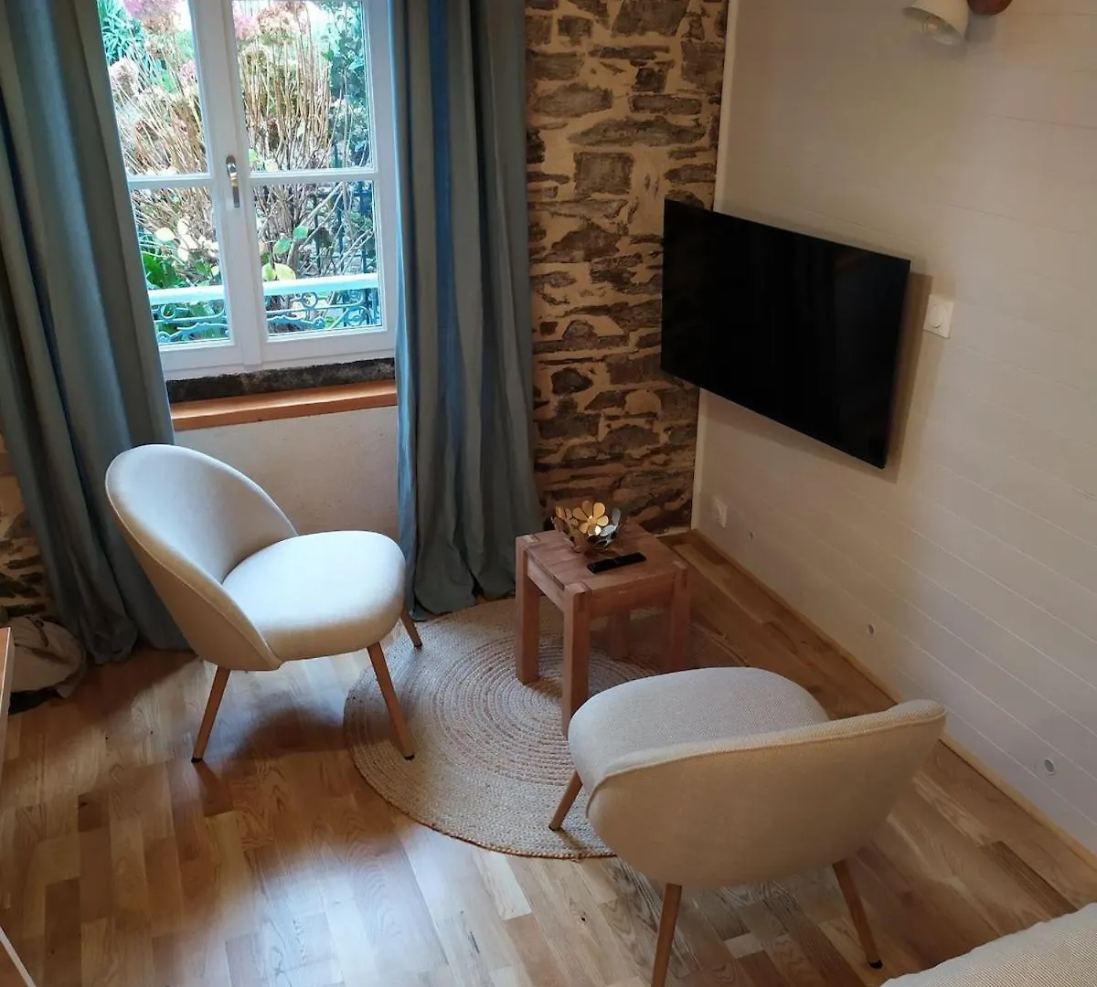 Studio Hortensia A 2 Pas Du Port - Confortable, Classe 2 Etoiles Cancale